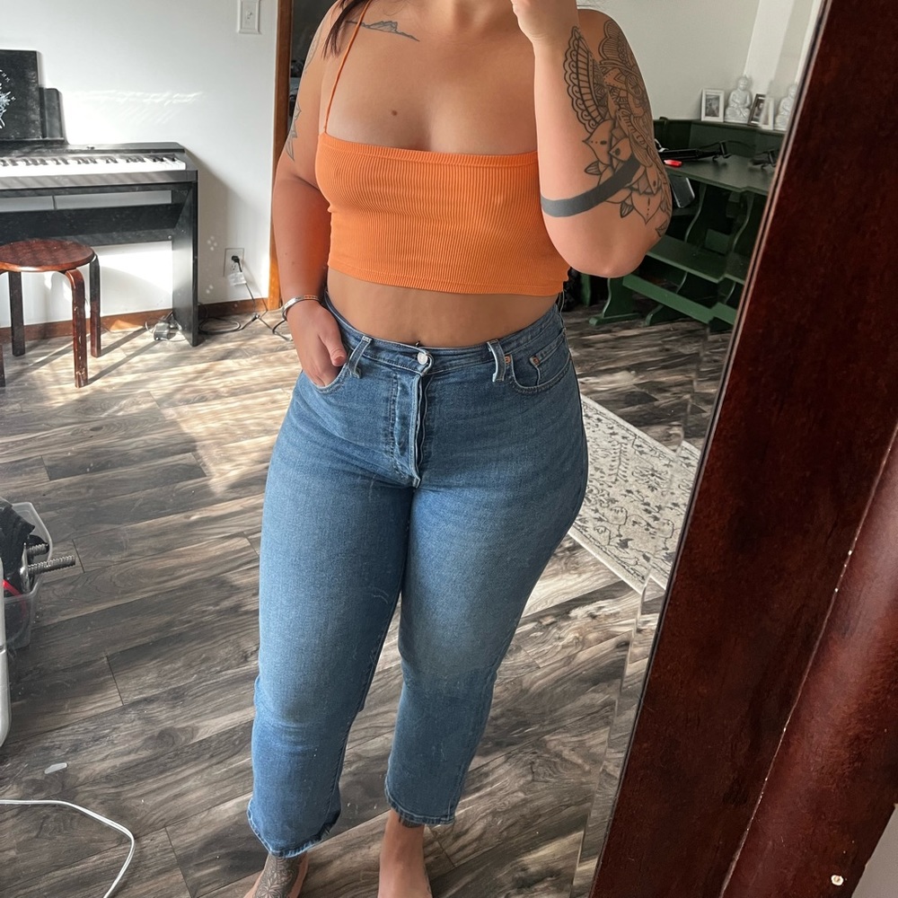 Levi’s rib cage straight jeans
